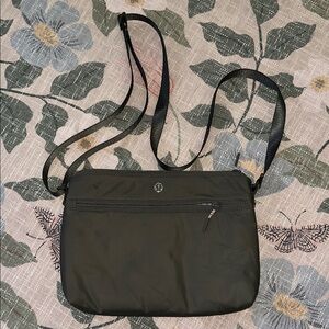 Green lululemon Crossbody Bag